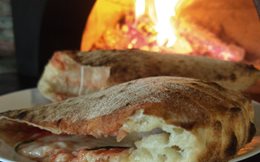 29. CALZONE MARGHERITA 