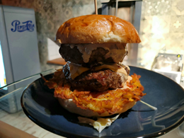 BURGER 11 - 2 MIĘSA -WOŁOWINA, CEVAPI